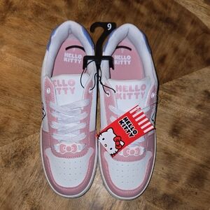 Women's Hello Kitty Fashion Sneakers In Size 9